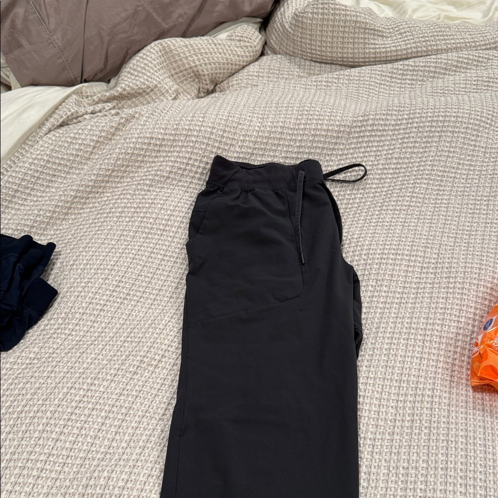 Lululemon ABC Jogger XL Graphite